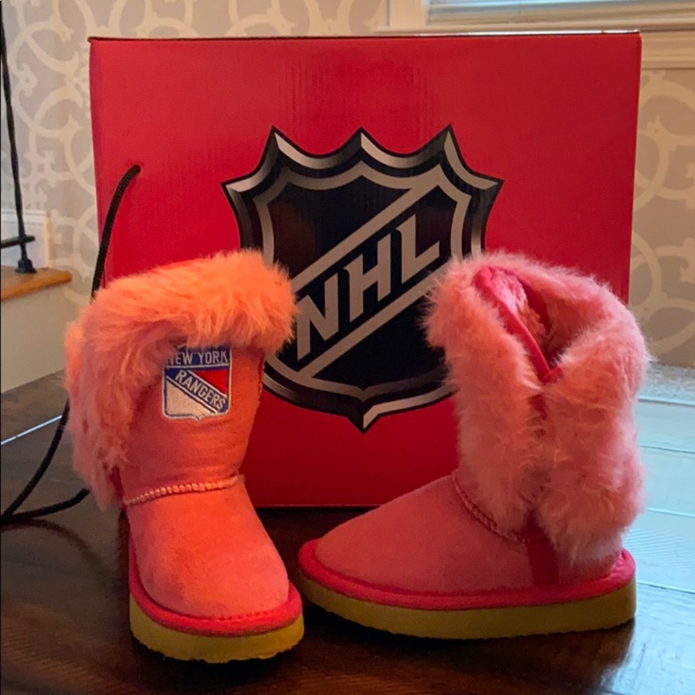 Toddler Girls New York Rangers boots size 8